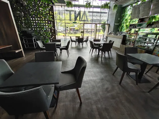 ANT Cafe & Bar