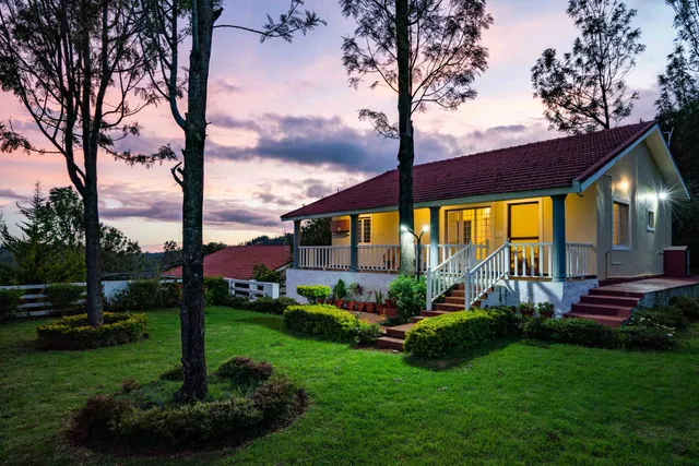 StayVista at Casa Pinnacle in Coonoor | 2 BHK Premium Villa