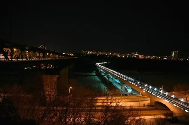 Tawatinâ LRT Bridge