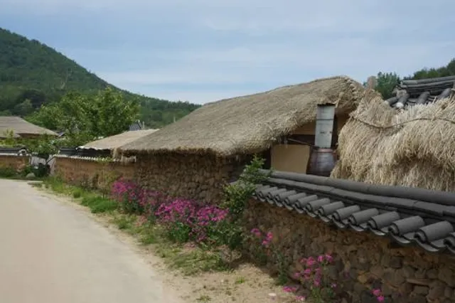 Glencolumbkille Folk Village