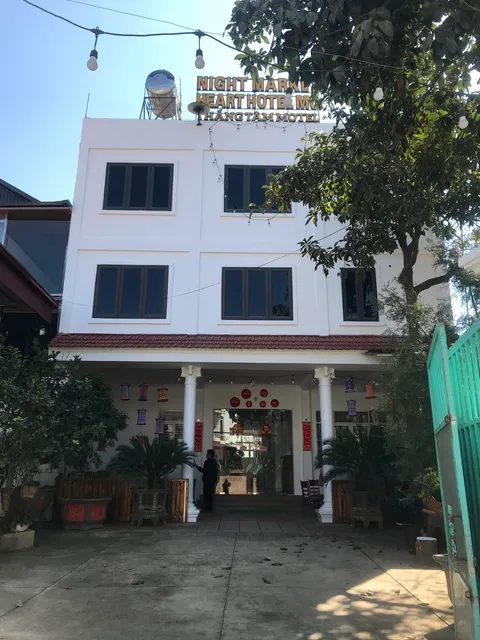 Night Market Heart Hotel MC