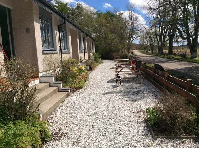 The Altnacealgach Motel