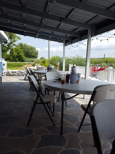 Snug Harbor Restaurant & Bar