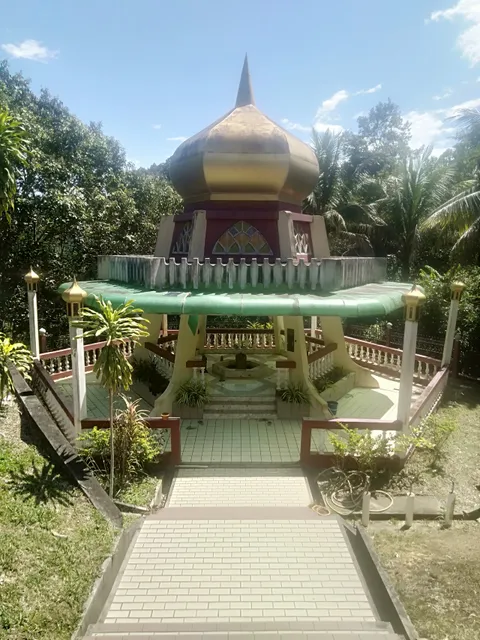 Mausoleum of Sultan Sharif Ali