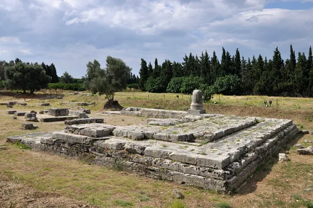 Locri Epizephyrii (Locri Epizefiri)