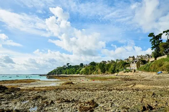 The beach Goas Treiz