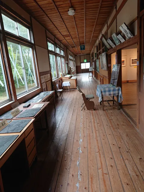 Tsuruta Town History and Culture Museum (Former Mizumoto Elementary School)