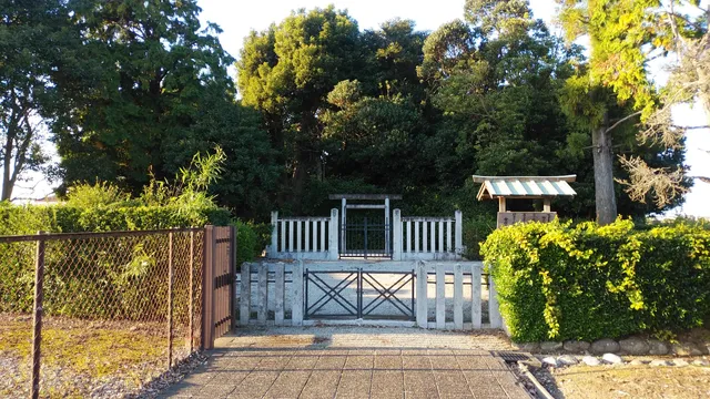 Grave of Lady Takako