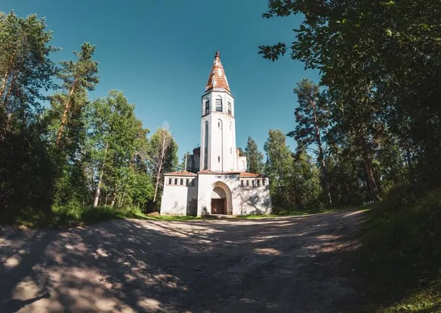 Zabroshennaya Kirkha