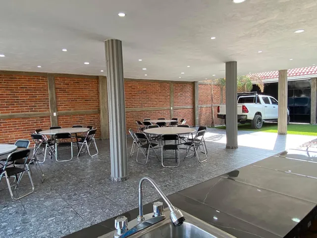 Domino's Guadalajara Alcalde