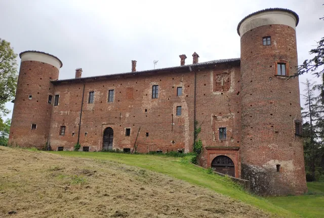 Castello delle Quattro Torri