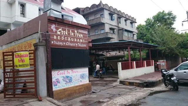 Cook In Town Restaurant