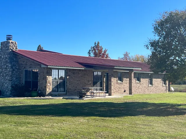 Blue Bell Lakeside Retreat