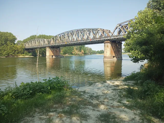 Ponte ferroviario di Piacenza
