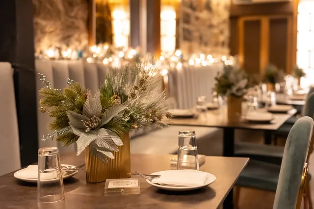 Kokomo Restaurant & Lounge