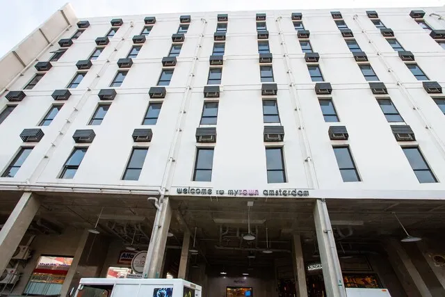OYO 518 MyTown Amsterdam