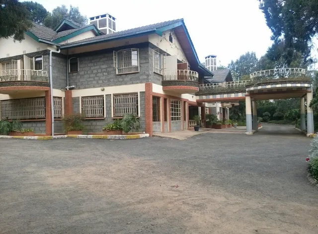 Mount Kenya Leisure Lodge