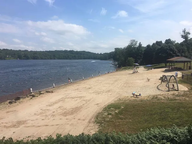Lake Beseck Beach