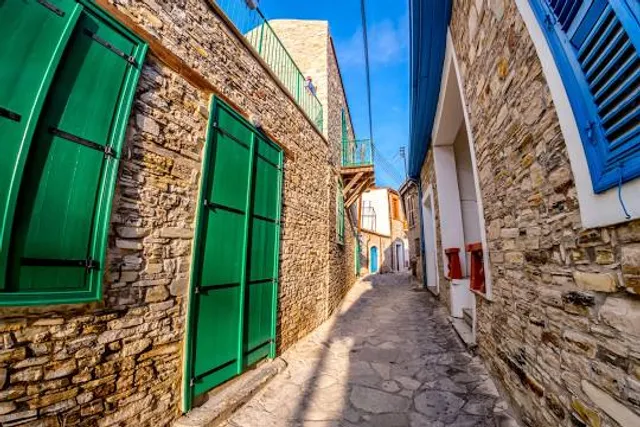 Bee & Embroidery Museum