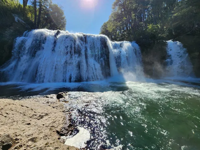 Ñivinco cascade path