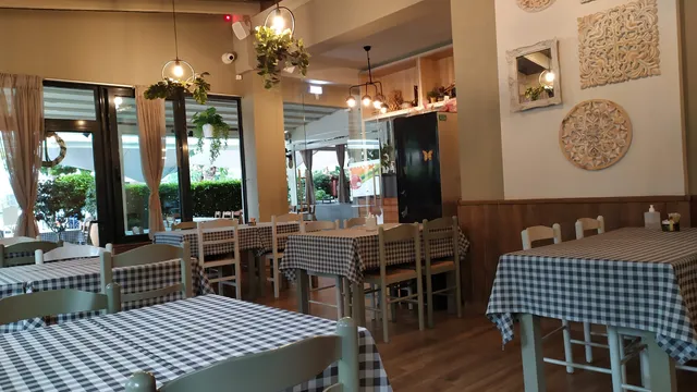 Βασιλικός & Δυόσμος