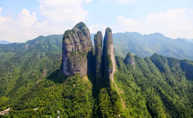 Jianglang Mountain Scenic Area