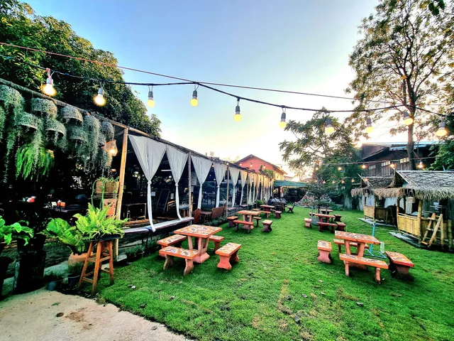 Somprasong Guest House