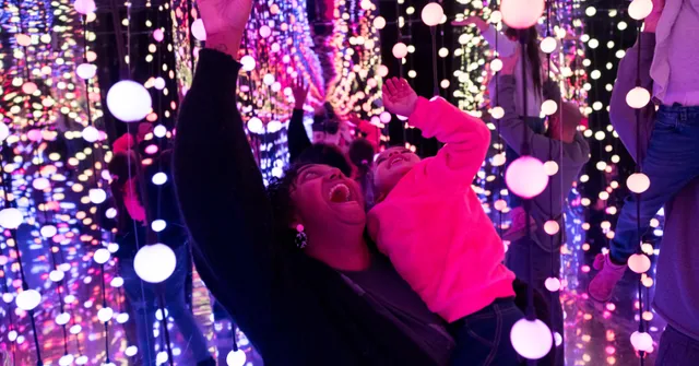 Dopamine Land : A Multisensory Experience