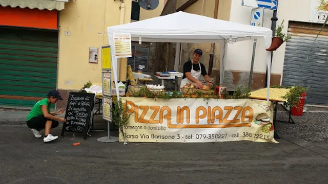 Pizza in Piazza