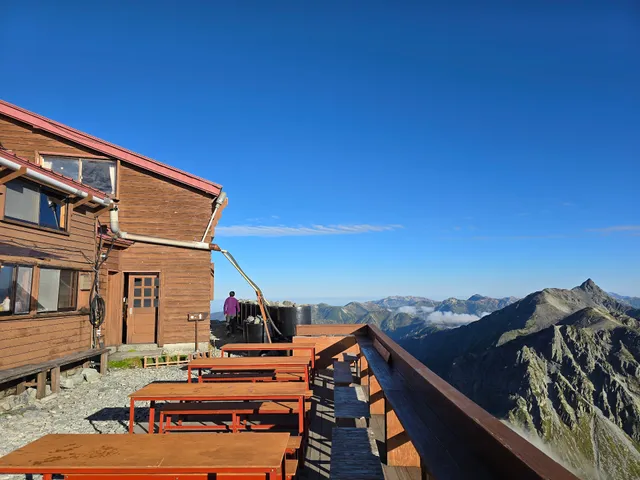 Kita-hotaka Hut