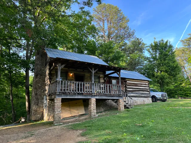 Pioneer Meadow Cabins
