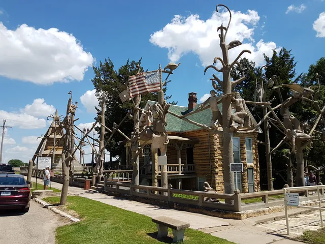 S. P. Dinsmoor's Garden of Eden