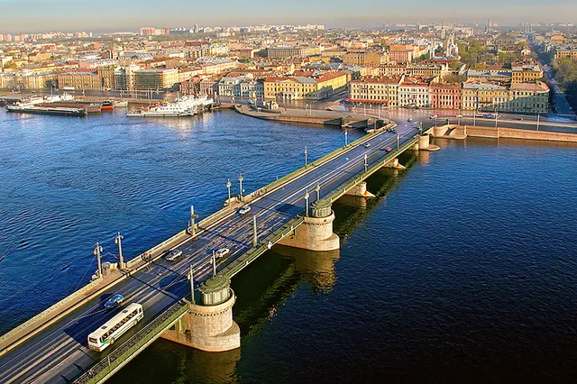 Blagoveshchenskiy bridge