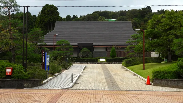 Takaoka Manyo Historical Museum