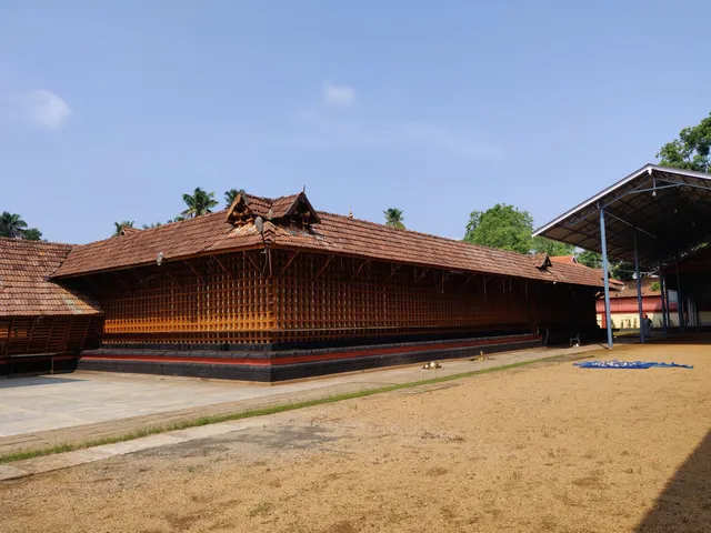 Thrikkariyoor Mahadeva Temple