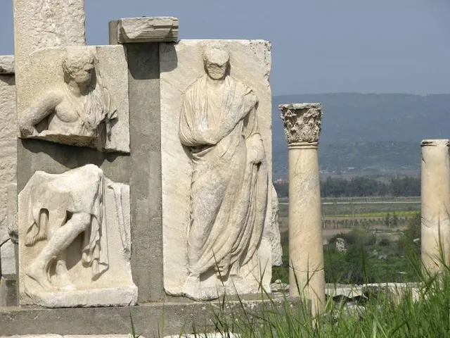 Memmius Monument