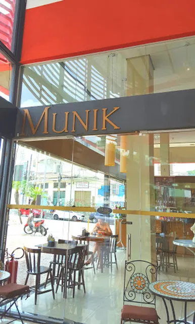 Munik Chocolates