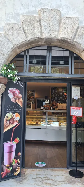 Gelateria Ponte Pietra Verona