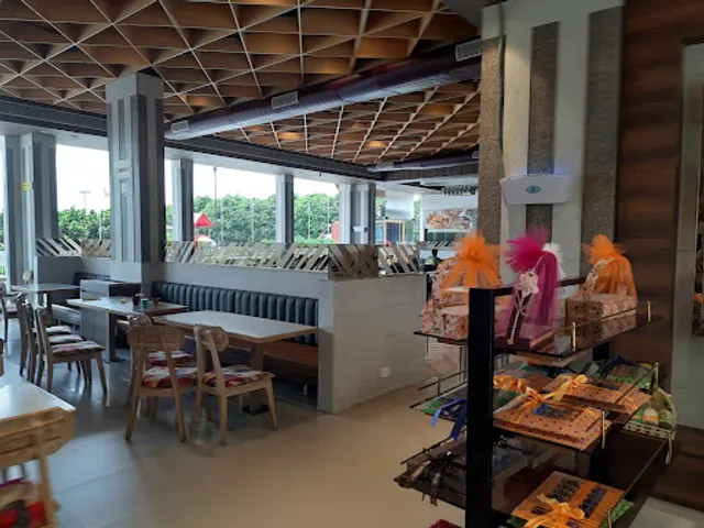 Bikaner Misthan Bhandar.. .