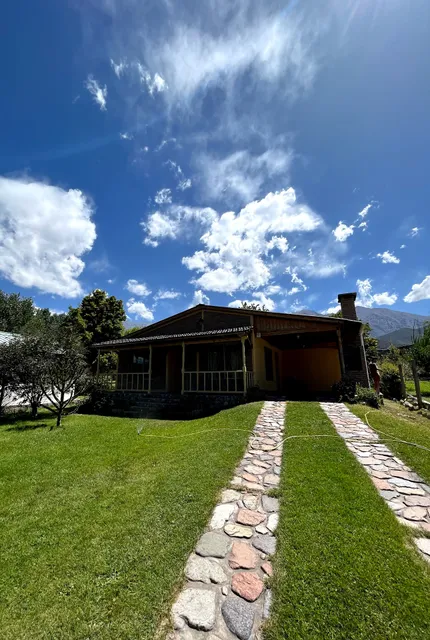 La Diadema (casa de montaña)