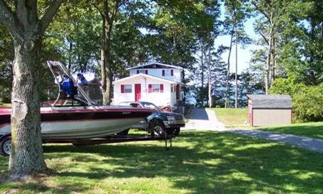 Cooper's Cottage at Barren River Lake