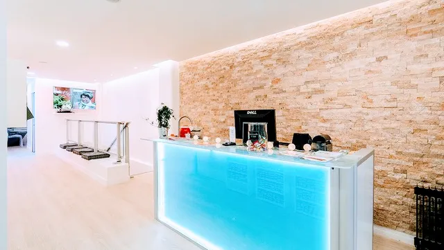 PointSoleil ParisTernes Aquabike/InfraslimX/SaunaJaponais/TeslaFormer/Mihabodytec/Endospheres Therapy/PressoThérapie/Bronzage