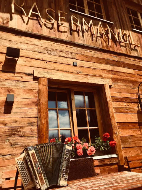 Kasermandl Berghütte & Alpin Apartments