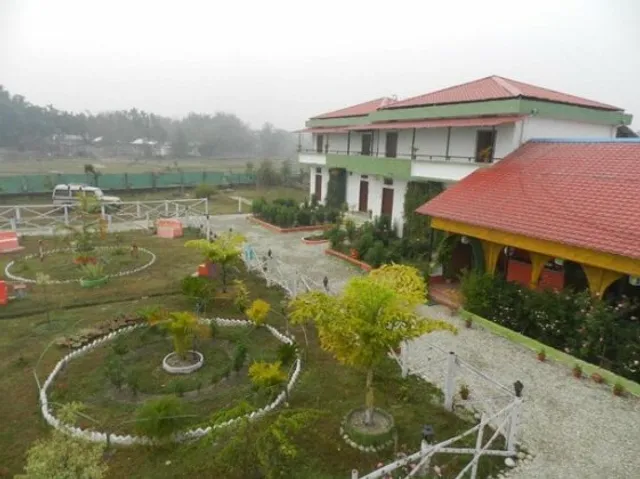 Kontiki Resort & Restaurant Dooars