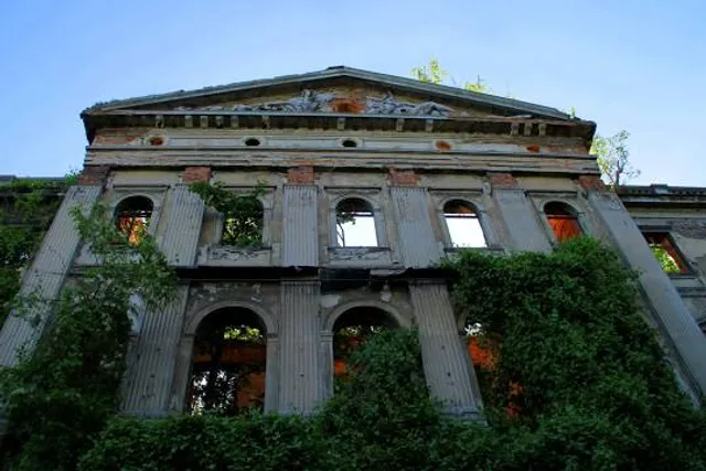 Palace in Sławików (ruins)
