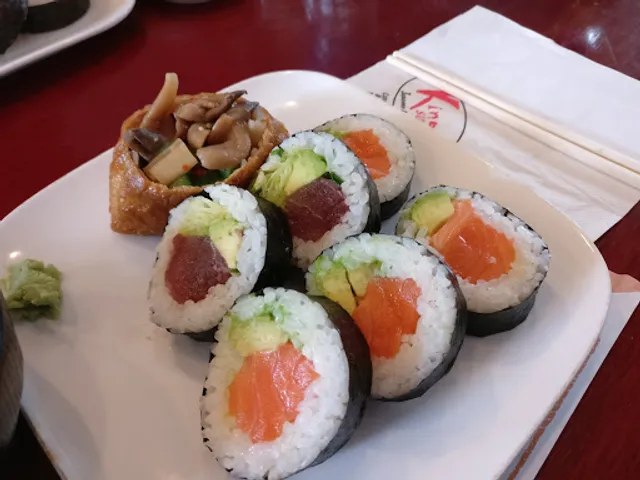 Kino Sushi & Restaurant