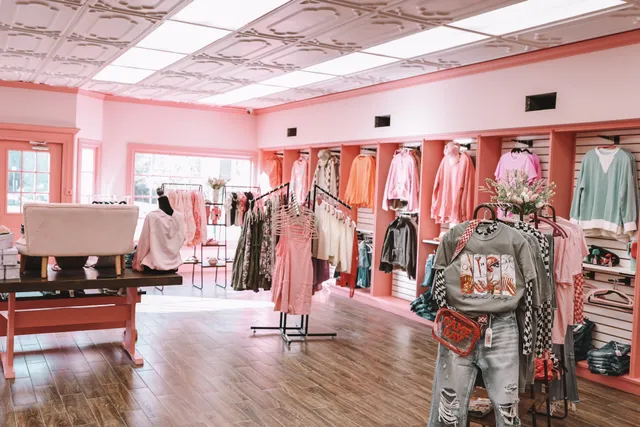 Bailey Made Tee's & Boutique