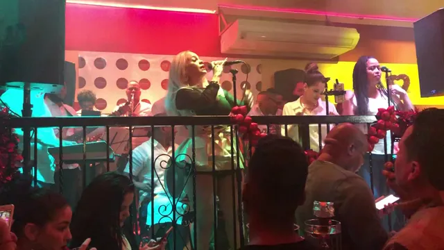 Alto Rango Lounge & Liquor Store