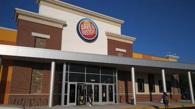 Dave & Buster's Capitol Heights