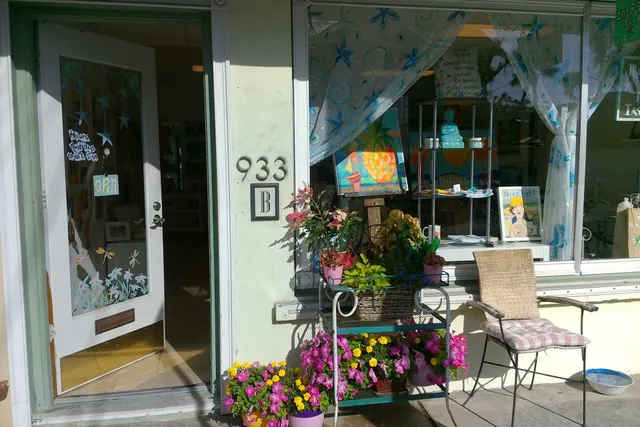 Maggie Ruley - Island Inspirations